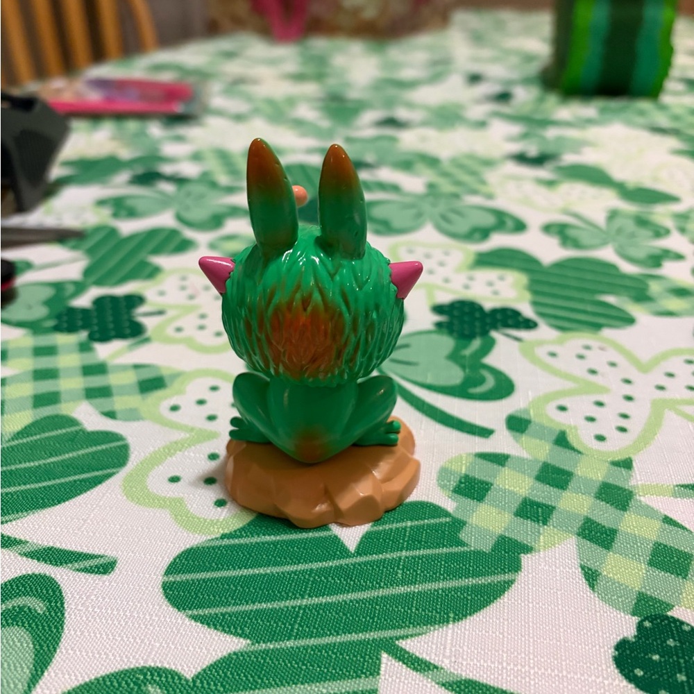 Alien labubu figurine - Picture 2 of 3